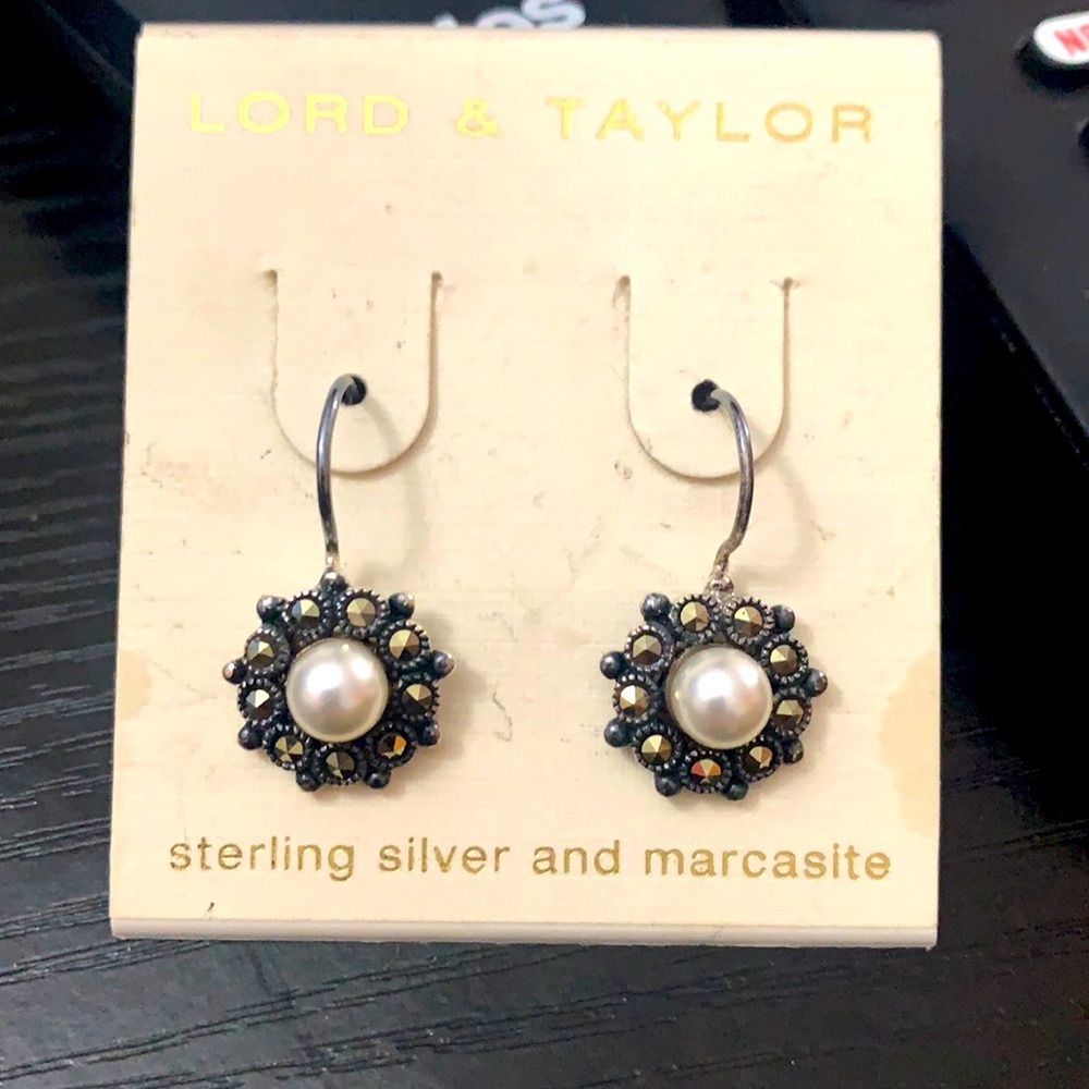 🤩Host Pick🤩 Sterling Silver & marcasite dangle earrings